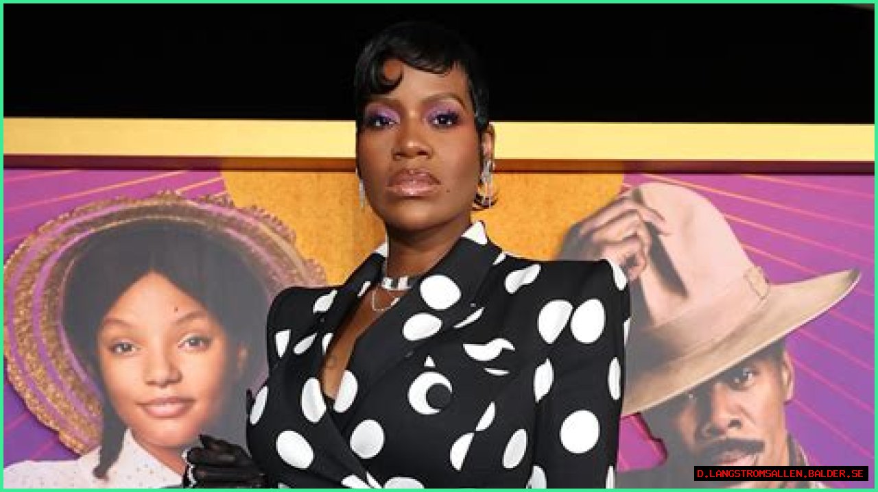 Fantasia Barrino of 'American Idol' Fame Shows off Short Hair and Hourglass Figure in a Photo
